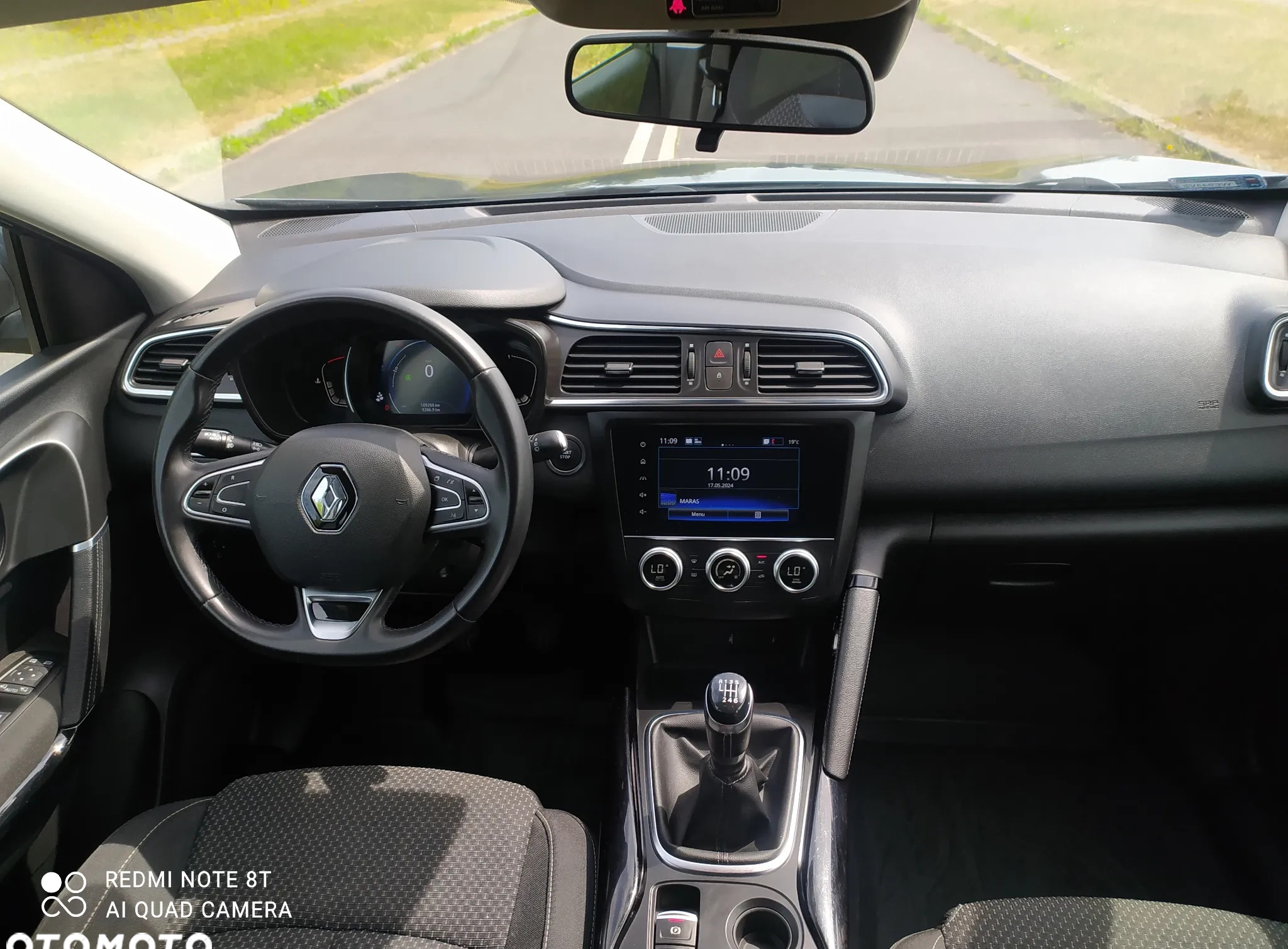 Renault Kadjar cena 69500 przebieg: 109000, rok produkcji 2019 z Chojnów małe 172